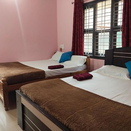 Maanyatha Home Stay Manipal Bagian luar foto