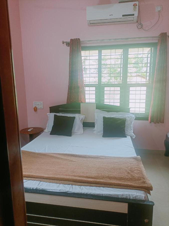 Maanyatha Home Stay Manipal Bagian luar foto