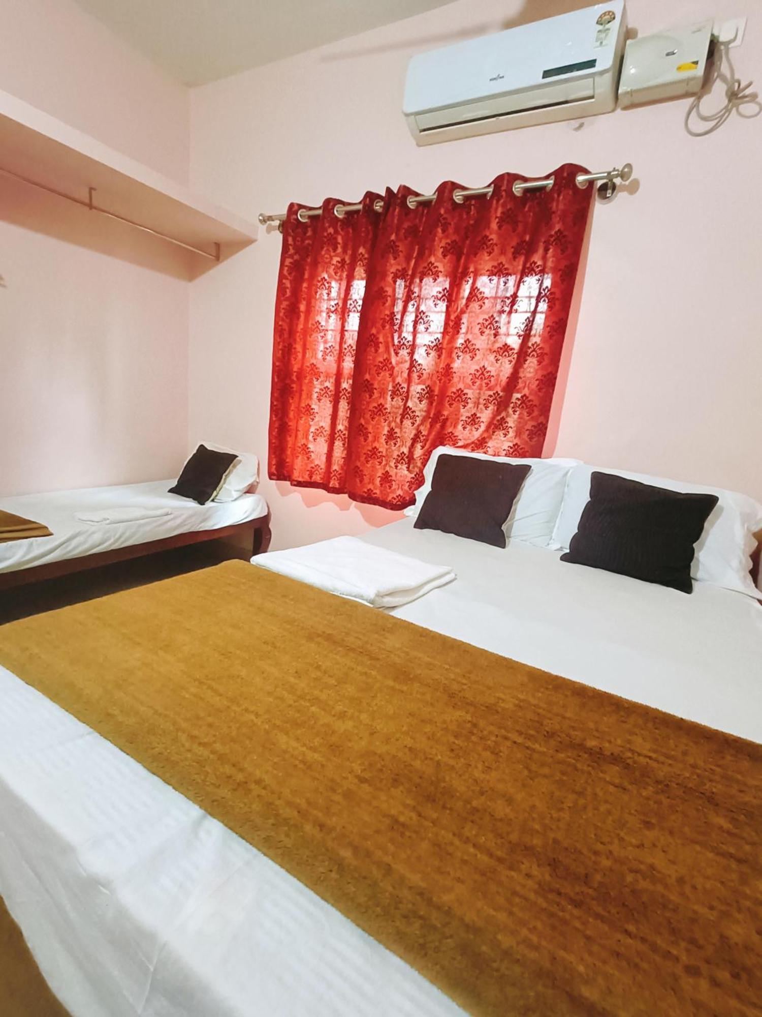 Maanyatha Home Stay Manipal Ruang foto